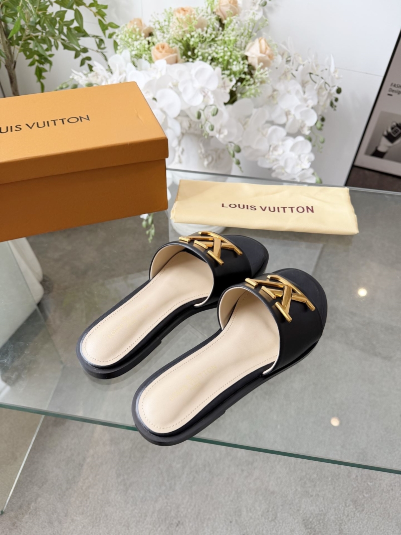 l0vis Vvtt0n slippers